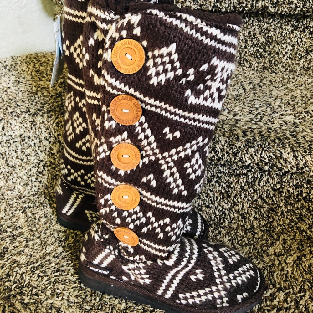 Muk Luks cozy outdoor malena size 6